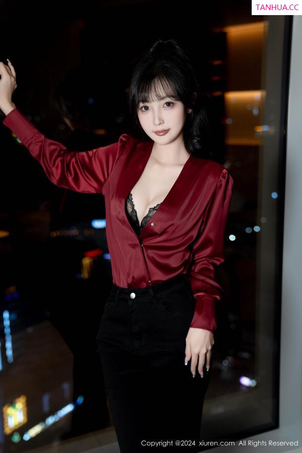 林星阑  [XiuRen]高清写真图 2024.10.16 No.9299 林星阑 黑丝美腿第19张图片